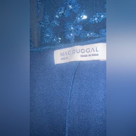 Mac Duggal 9262 NWOT High Neck Embellished Gown in Ocean Blue - Picture 9 of 9